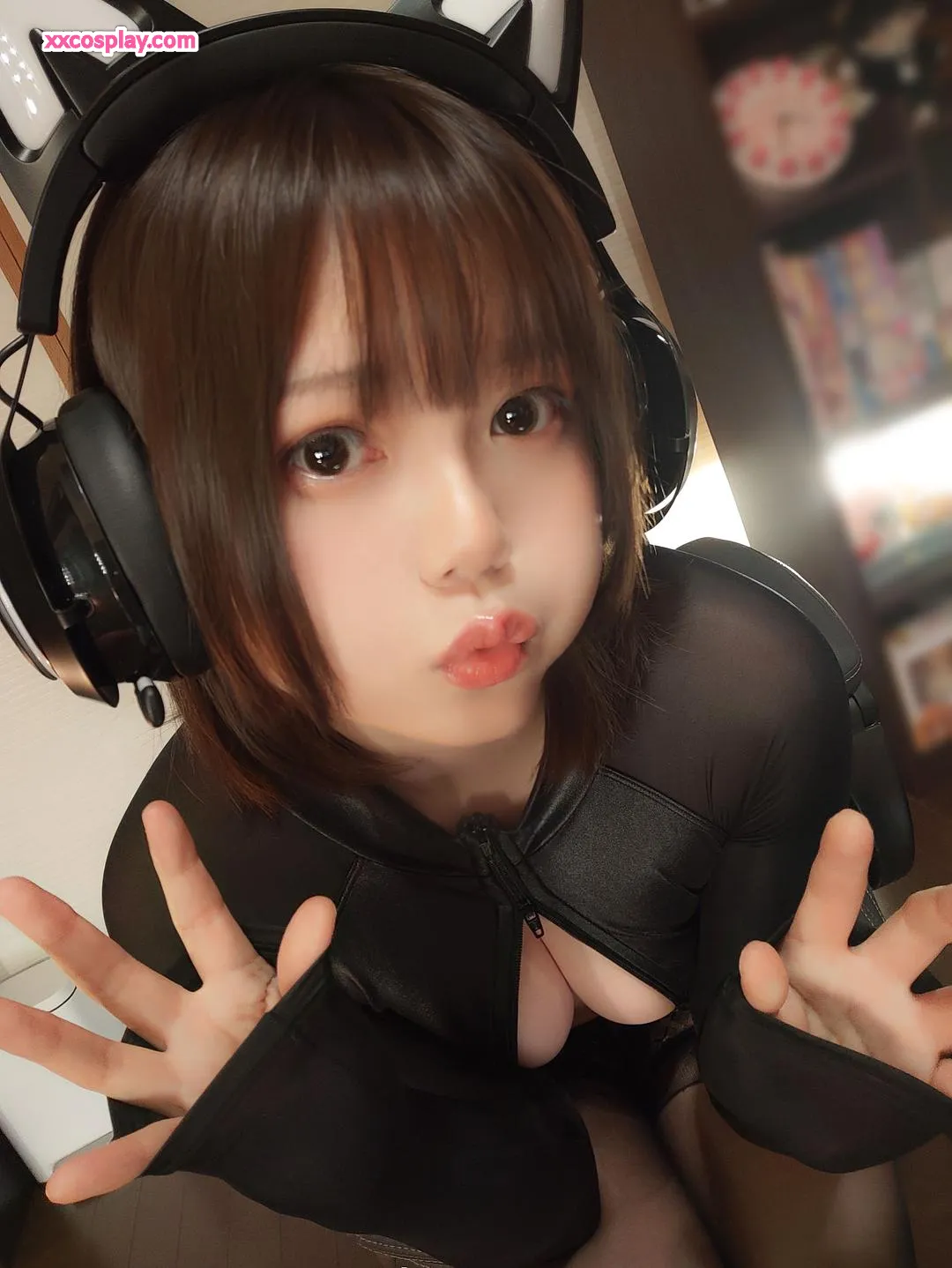 Nikumikyo: Sexy Black Cat Gamer